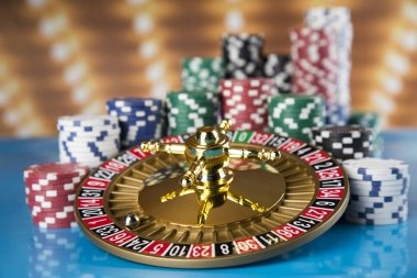 situs nagatoto168 app interface showing live football matches, casino tables, and payment options